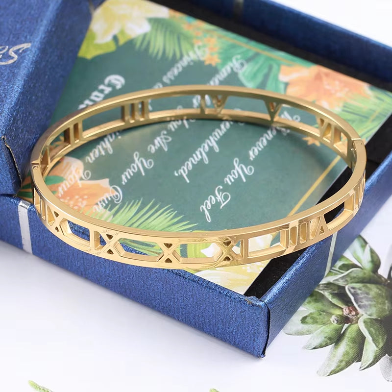 Women Roman Number Snap Bangle Gift Box Package