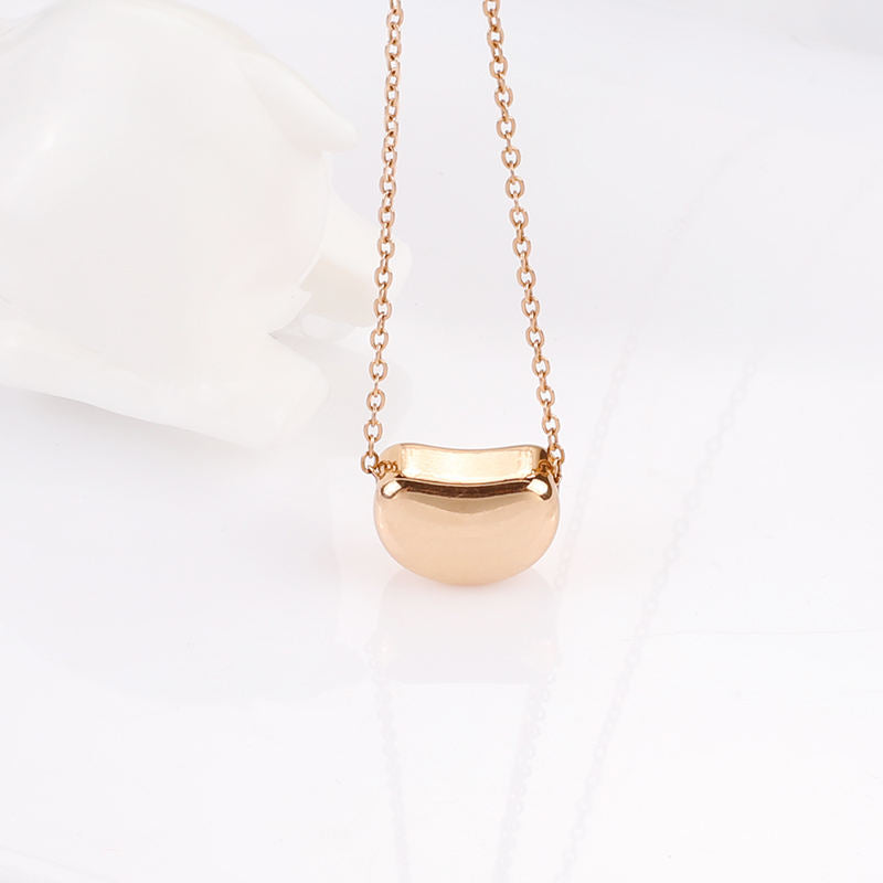Stainless Steel Fashion Pendant Necklace Rose Gold Close Up Detail
